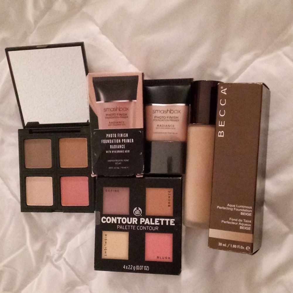 NIB BECCA Foundation w. Smashbox & The Body Shop